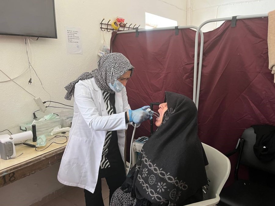 Mobil Sağlık Timleri, Köy Köy Gezerek Sağlık Dağıtıyor