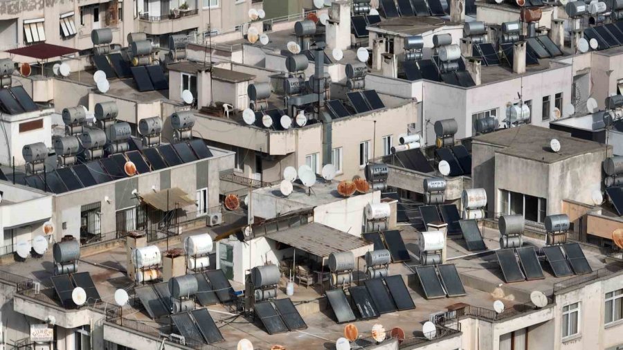 Mersin Güneş Enerjisi İle Isınıyor