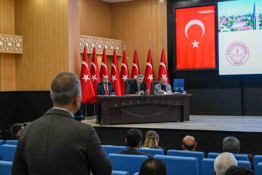 Vali Şahin: "cop31, Antalya’ya Çok Önemli Katkılar Sağlayacak"