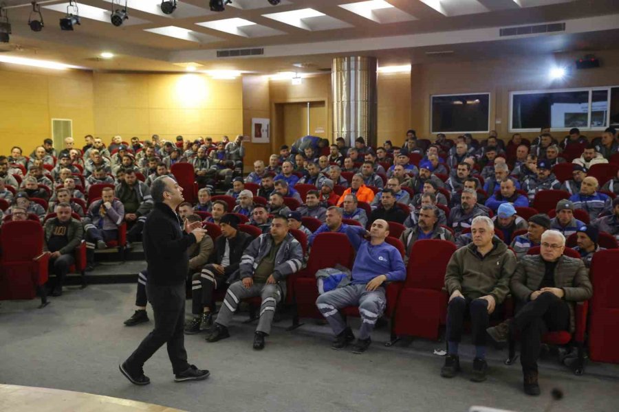 Büyükşehir’den İlaçlama Personeline Biyosidal Ürün Kullanımı Eğitimi