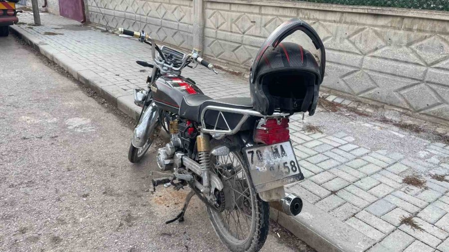 Karaman’da Otomobille Çarpışan Motosiklet Sürücüsünün Çenesi Kırıldı