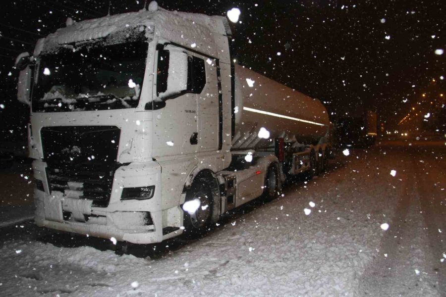 Beyşehir’de Kar Sevinci