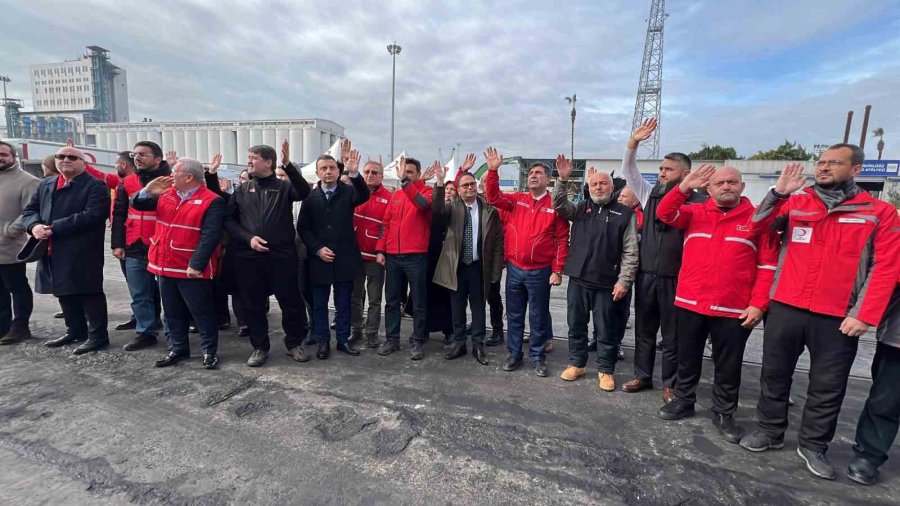 Türk Kızılay’ın 20. İyilik Gemisi Gazze İçin Mersin’den Yola Çıktı