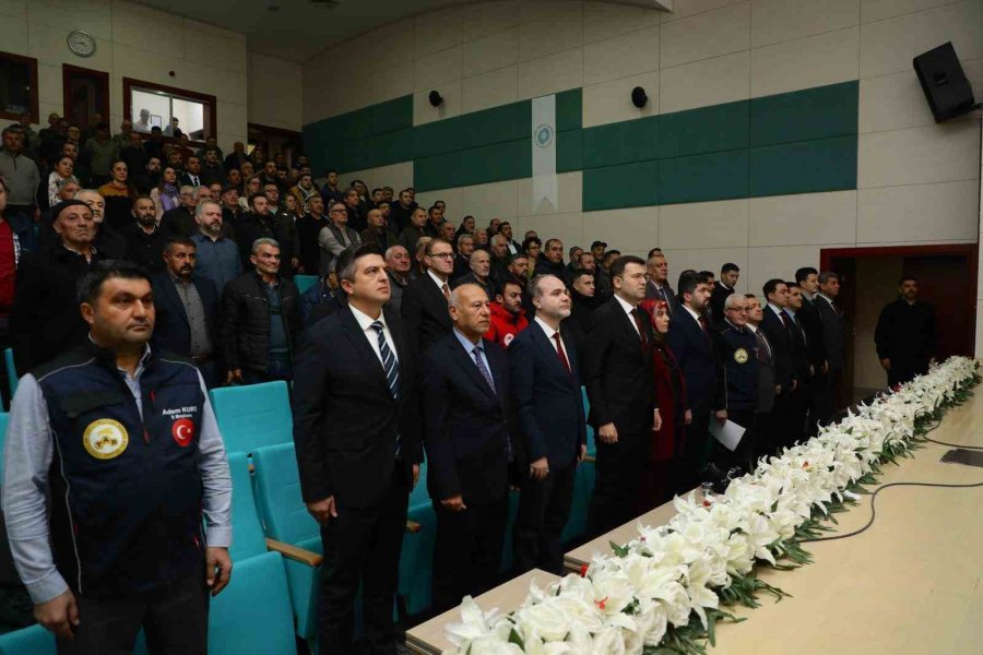 Niğde Geven Balı’nın Coğrafi İşareti Tanıtıldı, Arıcılık Eğitimi Verildi