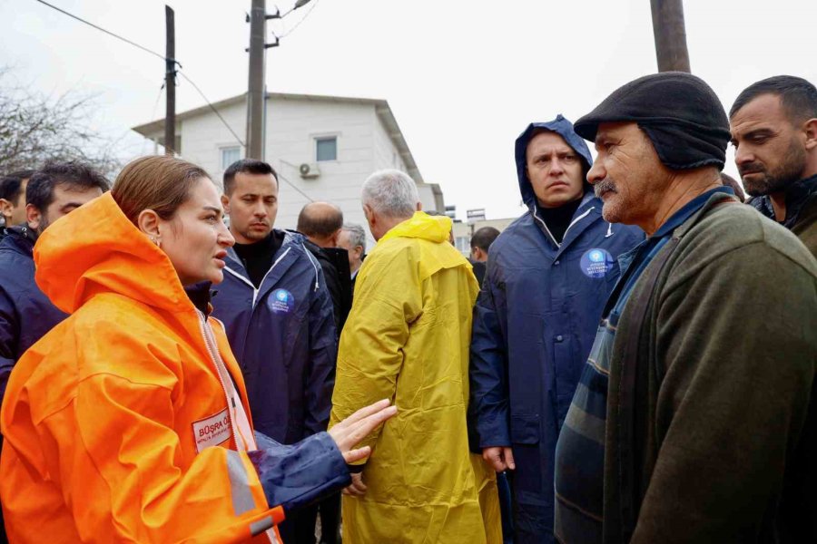Başkan Vekili Özdemir: "son 24 Saatte Metrekareye 200 Mm Yağış Düştüğü Tespit Edildi"