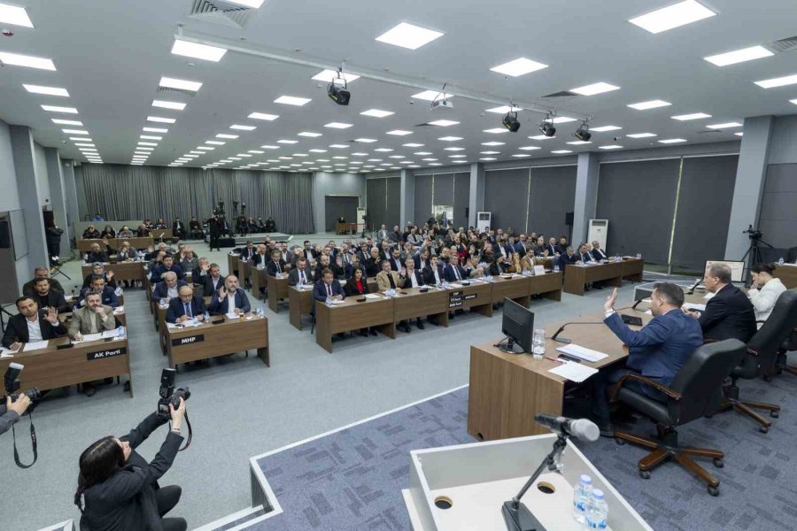 Başkan Seçer: "441 Mahallemiz Kırsal Mahalle Statüsünü Devam Ettirecek"