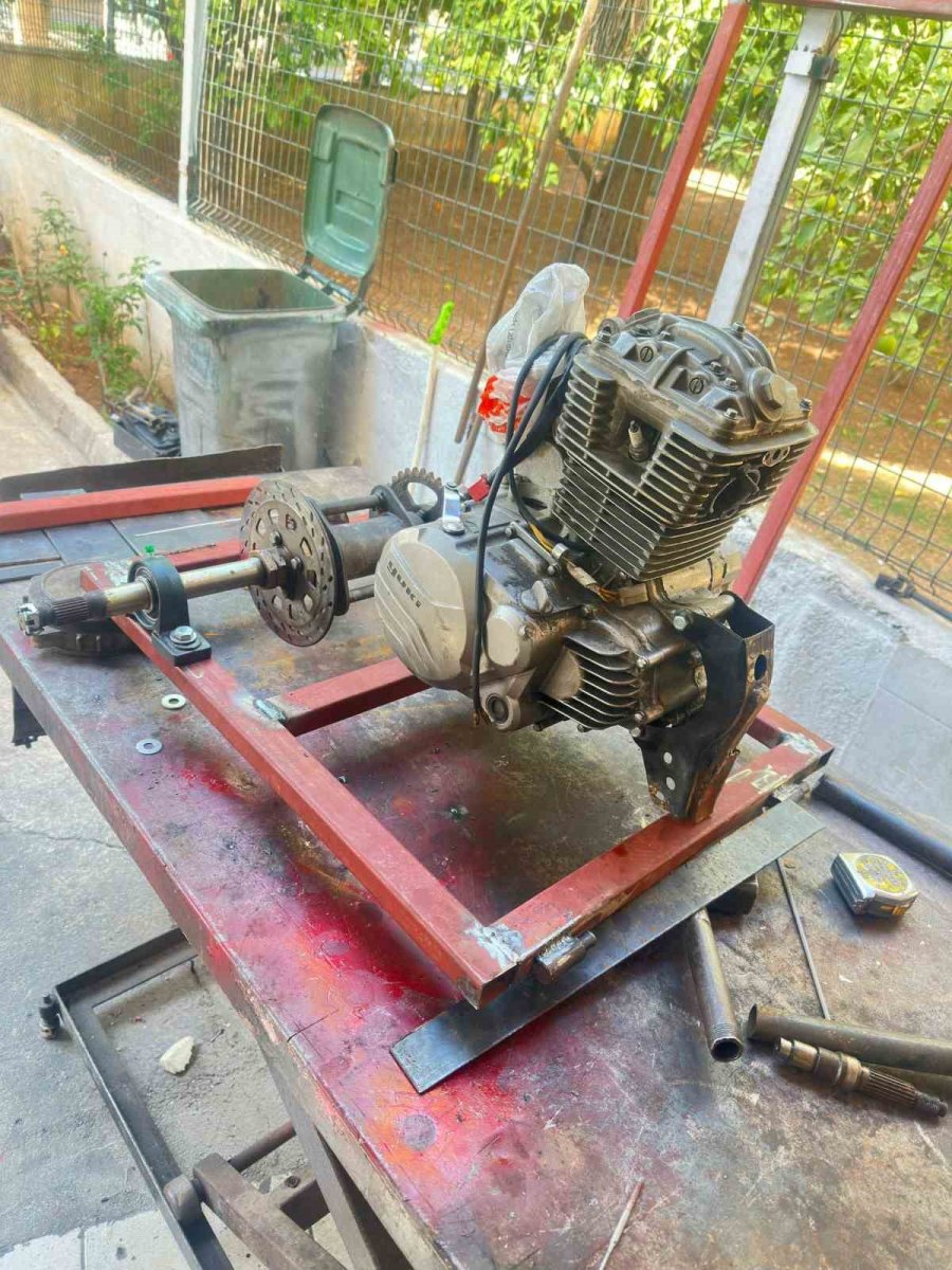 Arkadaşları ‘yapamazsın’ Dedi, Hızı Saatte 160 Kilometreye Ulaşan Hayalini Gerçekleştirdi