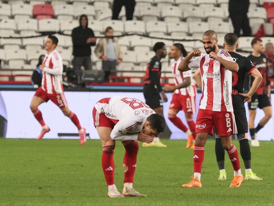 Trendyol Süper Lig: Antalyaspor: 2 - Gençlerbirliği: 1 (maç Sonucu)