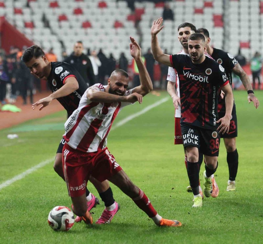 Trendyol Süper Lig: Antalyaspor: 2 - Gençlerbirliği: 1 (maç Sonucu)