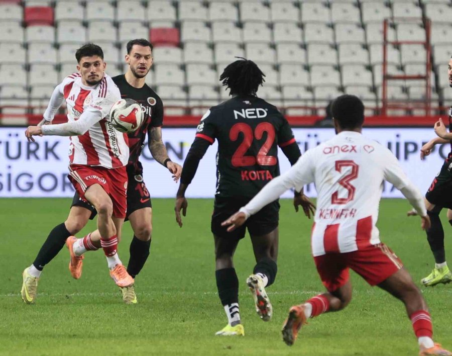 Trendyol Süper Lig: Antalyaspor: 2 - Gençlerbirliği: 1 (maç Sonucu)