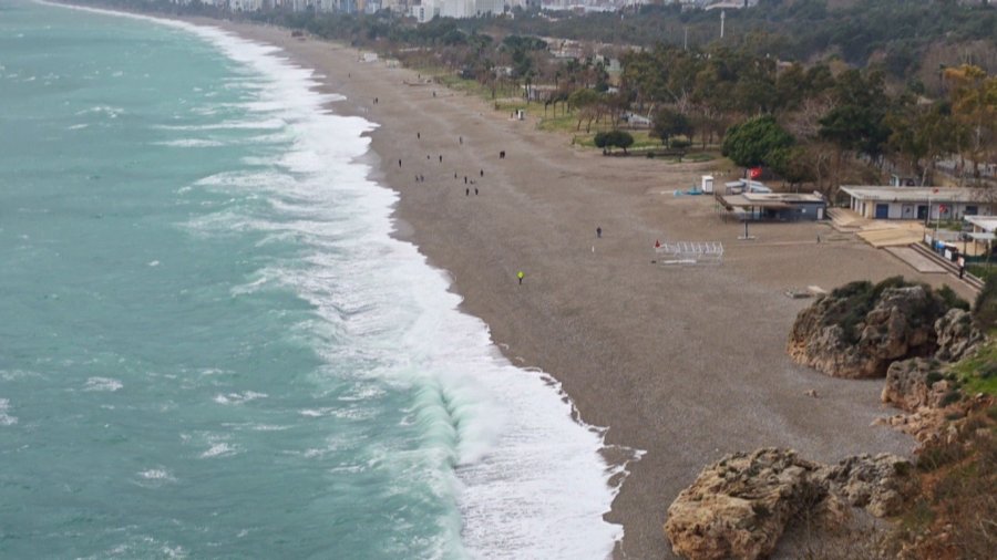 Dalgadan Kaçtılar, Fotoğraf Çektirdiler