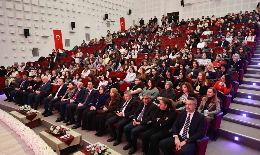 Mersin’de Tematik Kış Kampı Başladı