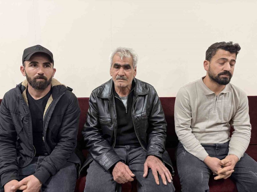 Komşu Kurşunuyla Ölen Baran Abdi’nin Babası: "bayrak Başımızın Üstündedir"