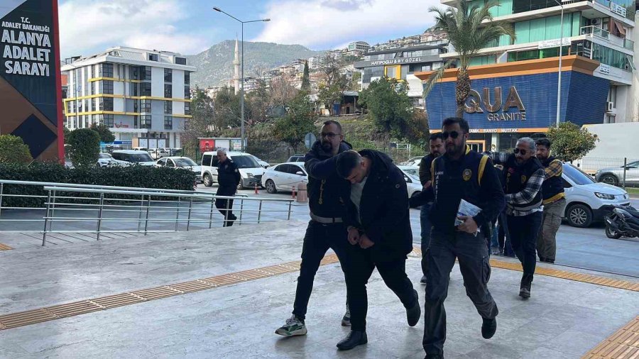 Alanya’da Bıçak Ve Zincirlerin Kullanıldığı Kavgaya 3 Tutuklama