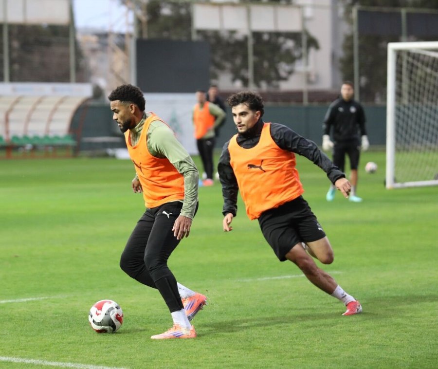 Alanyaspor, Eyüpspor Maçı Hazırlıklarına Başladı