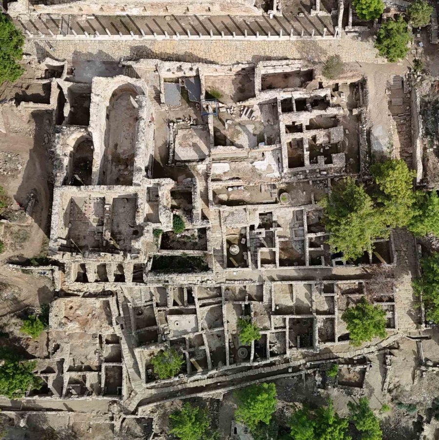 Syedra Antik Kenti Kazılarına Uluslararası Destek