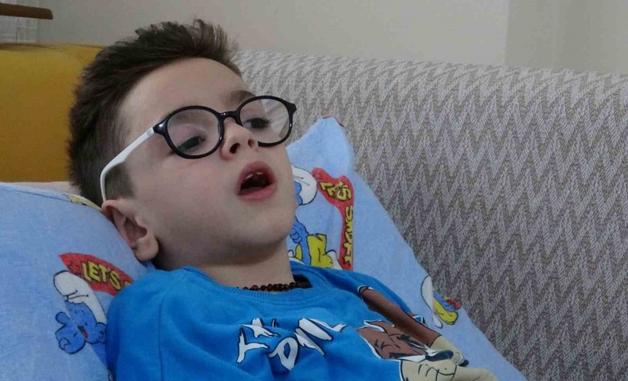 Grip Sandılar, Boca Virüsü Çıktı: 7 Yaşındaki Kaan 4 Yıldır Yatağa Mahkum Yaşıyor