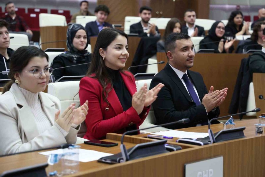 Antalya İle Muğla Büyükşehir Gençlik Meclisleri Kardeş Oluyor