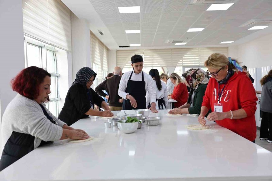 Alkü "benim Üniversitem" Dolu Dolu Geçti