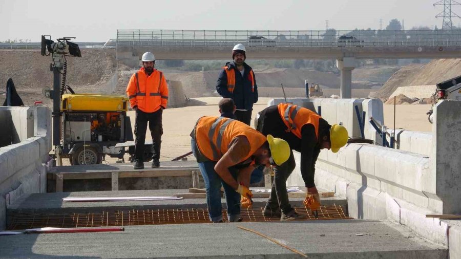 4 Bin Kişi Çalışıyor Yüzde 84’ü Tamamlandı: Çeşmeli-kızkalesi Otoyolu Mersin Turizmine Nefes Aldıracak