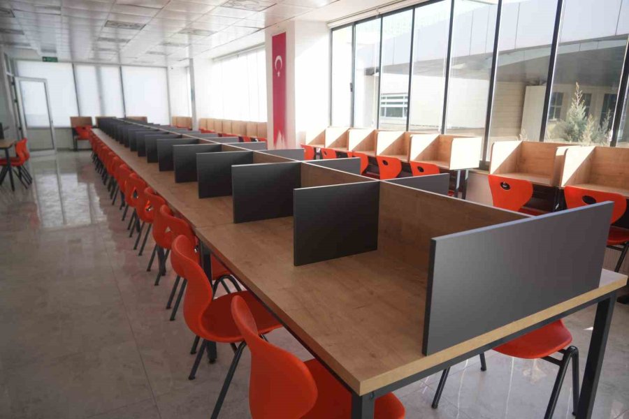 Gül Sinem Dönertaş’ın Anısı Niğde’de Kurulan Kütüphane İle Yaşatılıyor