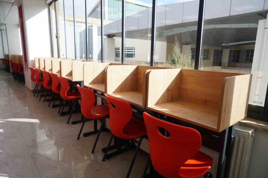 Gül Sinem Dönertaş’ın Anısı Niğde’de Kurulan Kütüphane İle Yaşatılıyor