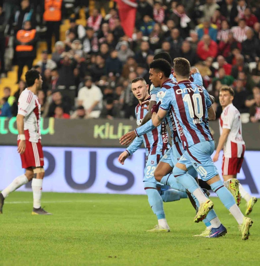 Trendyol Süper Lig: Antalyaspor: 1 - Trabzonspor: 1 (maç Sonucu)