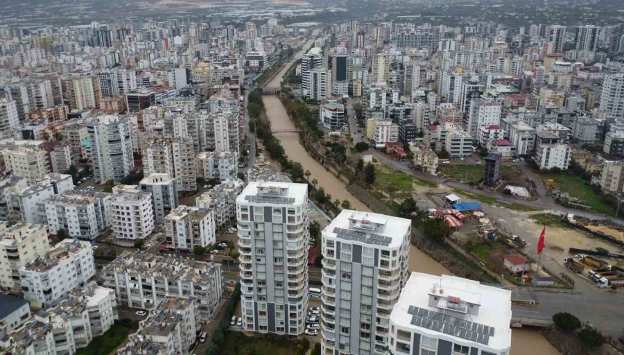 Sel Sonrası Deniz Kahverengi Oldu, Sahiller Odun Doldu