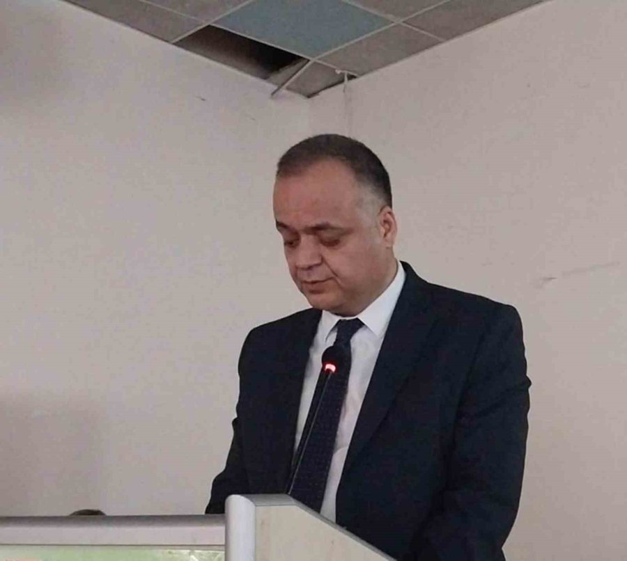 Mut’ta Kayısının Geleceği Masaya Yatırıldı