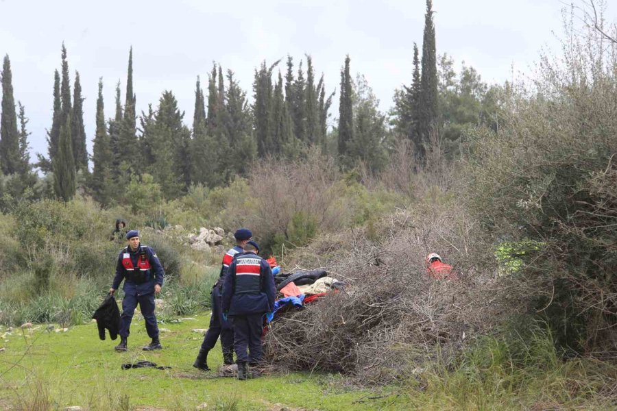 Kazada Yaralanan Yolcu O Anları Anlattı: "önce Yan Yatıp Süründük, Sonra Bariyer Saplandı"