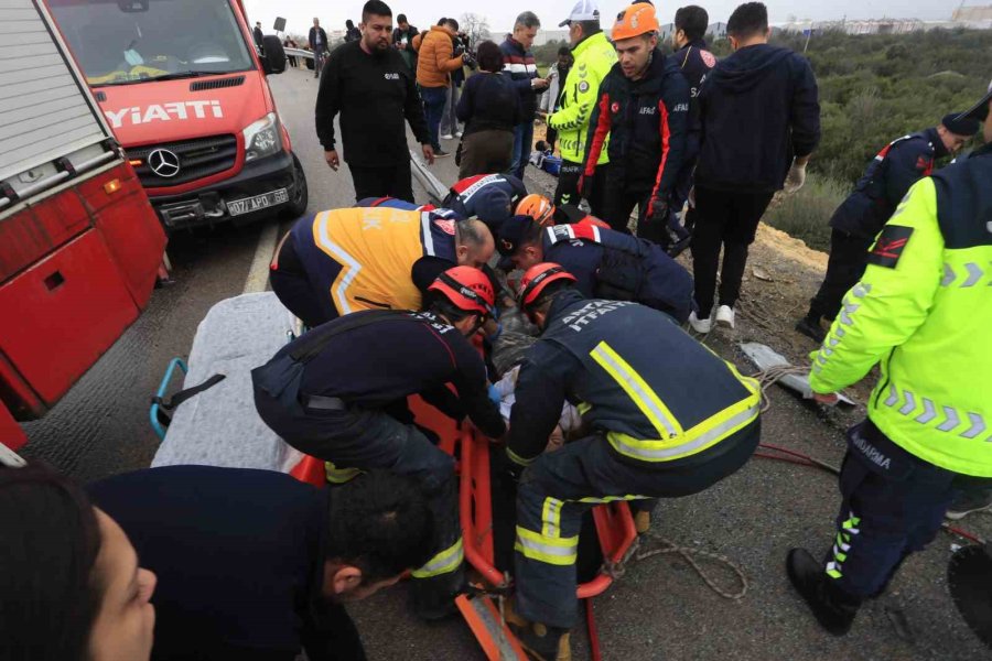 Antalya’da Otobüs Kazası: 8 Ölü, 26 Yaralı