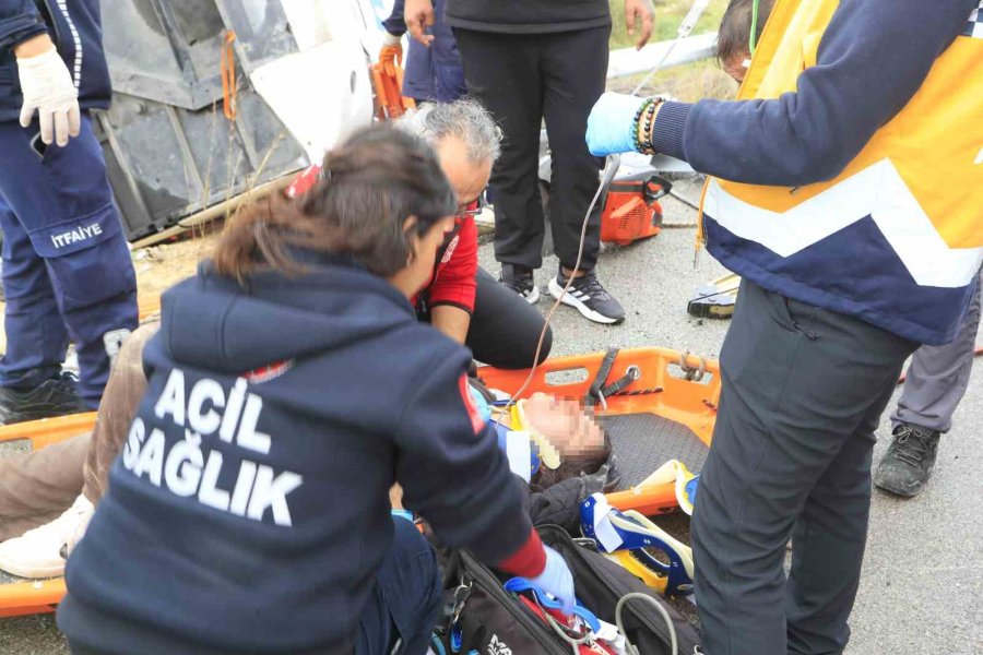 Antalya’da Otobüs Kazası: 8 Ölü, 26 Yaralı