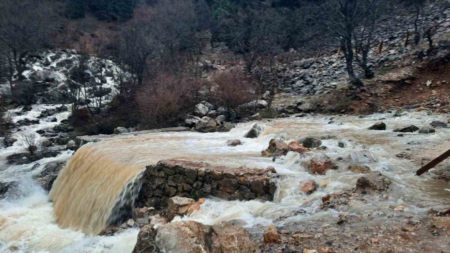 Konya’da Aygırdibi Kaynağı Erken Coştu