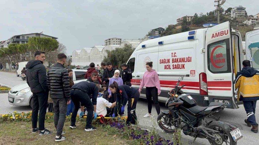 Yaralıya İlk Müdahale Tesadüfen Olay Yerinden Geçen Acil Doktorundan