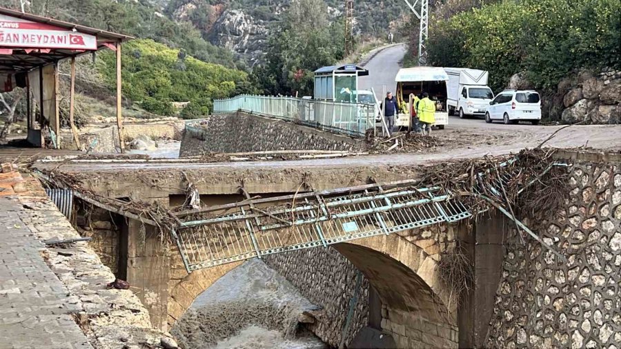 Mersin’deki Sel Felaketinin Boyutu Gün Geçtikçe Büyüyor