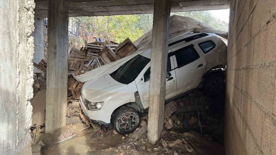 Mersin’deki Sel Felaketinin Boyutu Gün Geçtikçe Büyüyor