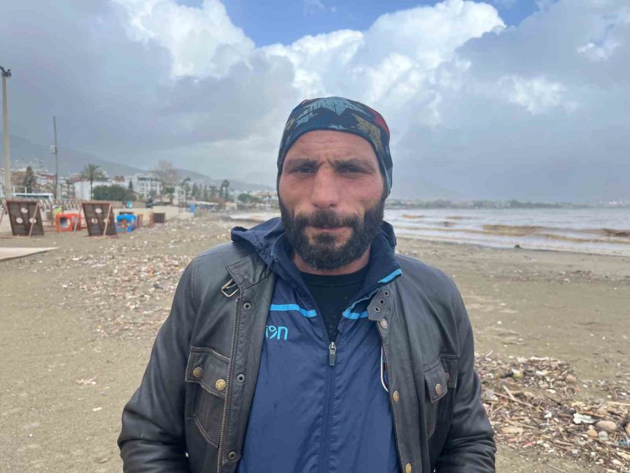 Alanya’da Toz Taşınımı Ve Sağanak Yağış Denizin Rengini Değiştirdi