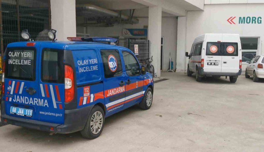 Üzerine Çatı Düşüp Ölen Vatandaş Son Yolculuğuna Uğurlandı