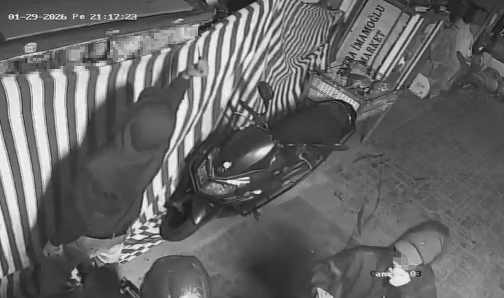 Alanya’da Araçların Lastiklerini Kesen, Tuvalete Zarar Verip, Marketten Yiyecek Ve İçecek Alan 3 Şüpheli Yakalandı