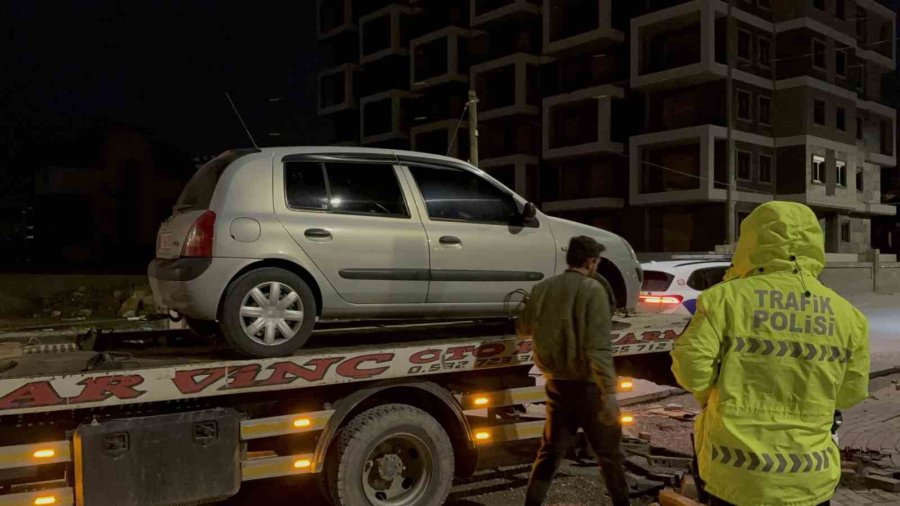 Gazipaşa’da Bıçaklı Kavga: 2 Yaralı, 4 Gözaltı