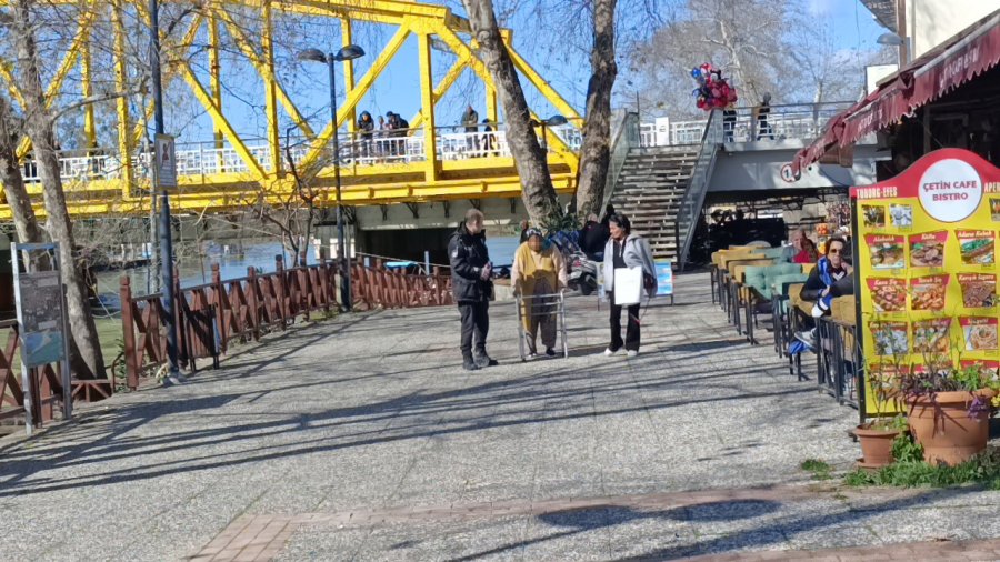 Hayatına Son Vermek İstedi, Kurtarılınca "beni Sığınma Evine Götürün" Diye Yalvardı