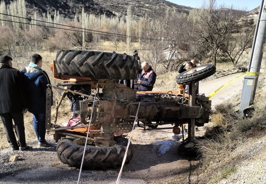 Karaman’da Traktör Kazası: 1 Ölü, 1 Yaralı