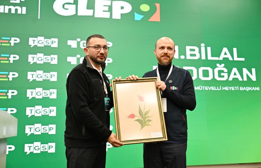 Bilal Erdoğan: "dünya Beşten Büyüktür Diyen Bir Liderimiz Varken Gelin Bu Çürümüş Düzene Muhalefet Edelim"