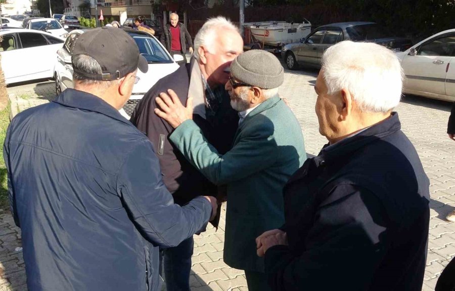 Ermeni Katliamından Kaçmışlardı: 108 Yıl Sonra Kuzenler Ve Torunlar İlk Defa Buluştu