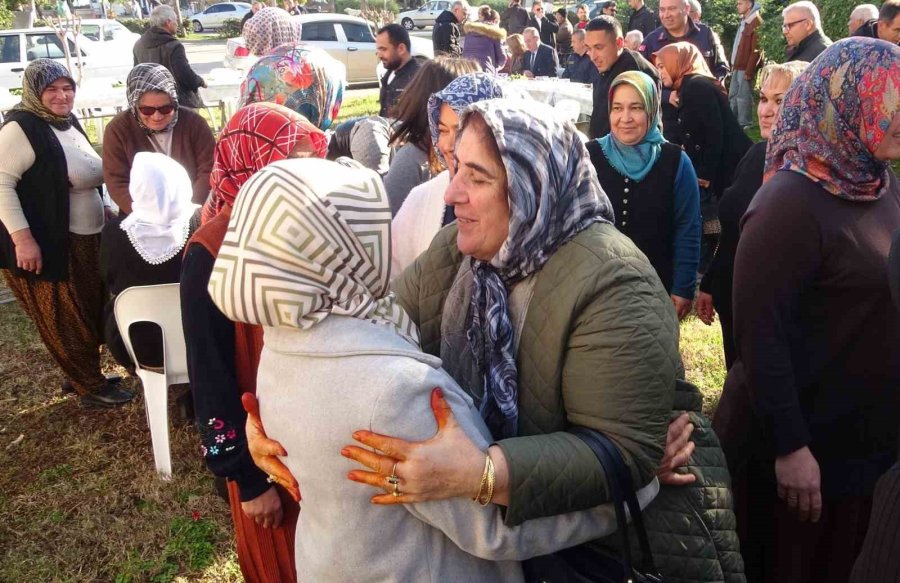 Ermeni Katliamından Kaçmışlardı: 108 Yıl Sonra Kuzenler Ve Torunlar İlk Defa Buluştu