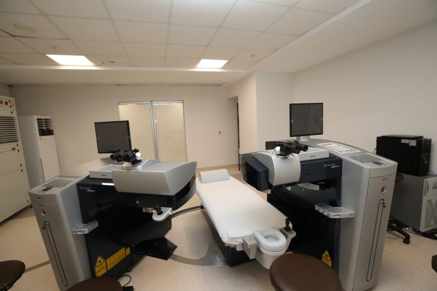 Akdeniz Üniversitesi Hastanesi’nde Göz Hastalıklarına Lazer İle Tedavi