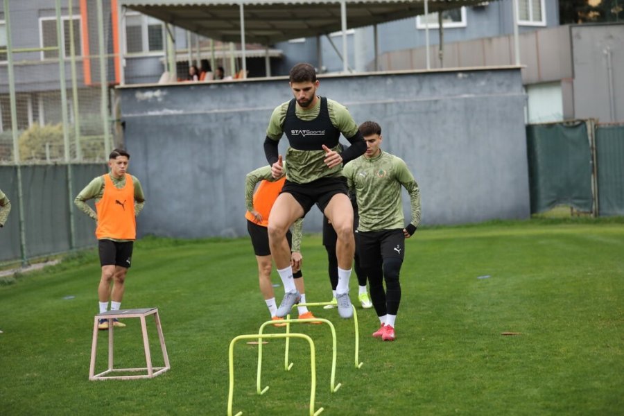 Alanyaspor, Beşiktaş Maçı Hazırlıklarına Başladı