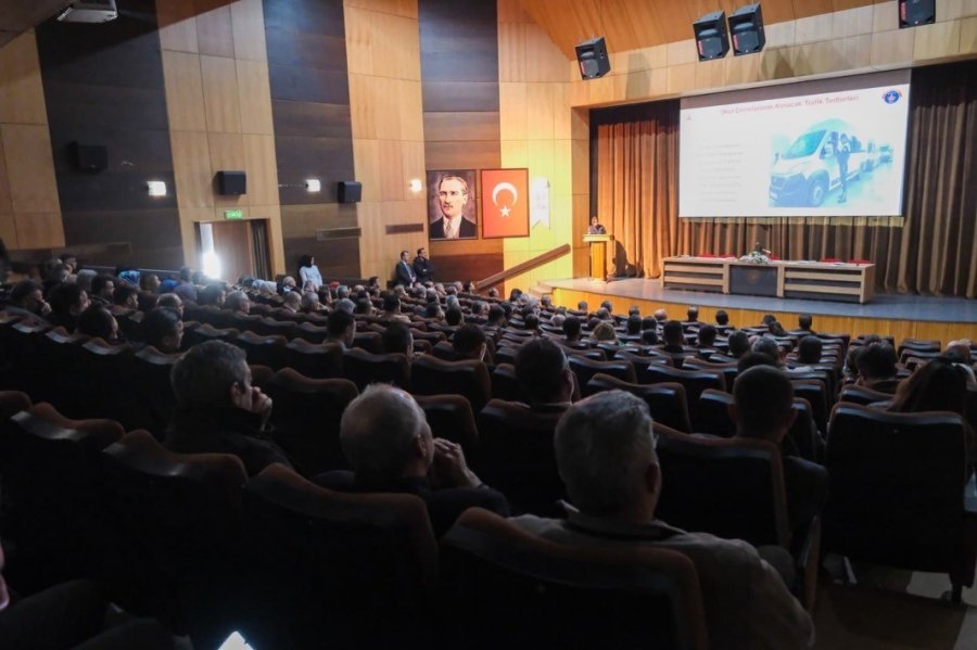 Karaman’da Okullarda Güvenli Eğitim Ortamı İçin Tedbirler Görüşüldü