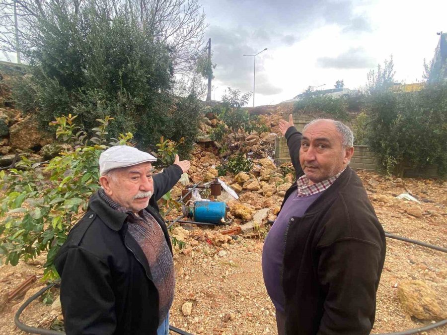 Antalya’da Sağanak Yağmur Aksu’da Su Baskınlarına Sebep Oldu