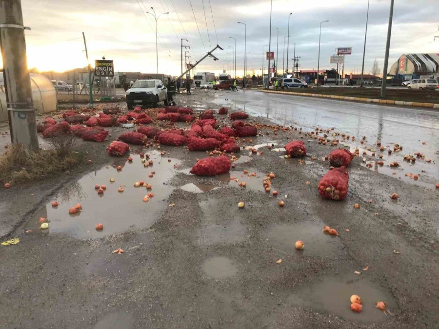 Konya’da Tır İle Kamyonet Çarpıştı: 1 Yaralı